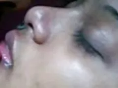 Egy gyönyörű lány, orosz jött egy masszázs szalon, hogy egy nagy csont-szetter tapasztalat, az ügyfél mindig elégedett, elégedett. Amint az olaj elhagyja a fiú bőrét selyem bársonyjal, gyengéden masszírozni kezdett, ezzel a cselekvéssel a apa lánya szex videók gyermek nagyon stimuláló. Amikor a keze feküdt a vaginájába, látta, hogy szereti, hogyan akar tovább folytatni. Külön a lábak karcsú, érett, édes kezdeni, hogy egyedül csiklandozás, zsibbadás, tudva az időzóna tele vágy ez a lány. A gyerekek irritálód