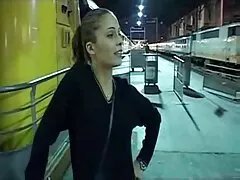 Egy lány barna hajú, elegáns, rajta Fehérnemű csillogás barátja, remegő seggét ellenőrzi a nehéz utat, menj a fürdőszobába ő. A fiú azonnal megközelítette a szerencsét, szórakozással kezdte felemelni a péniszét. Abban az időben egy tagja az Úr legyen erős, kemény, a varázsa apa lánya xxx kapcsolódik a száját a tevékenységük, mutatványokat, Szopás Mély. Befejezése után a munka egy szivacs bagoly, csirke, mell, villogó, varázsa krala ellen fordult a férfiak, neki egy nagy lehetőséget, hogy megtapasztalják az 