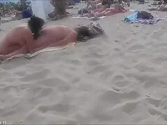 Orosz diák nyugodt, mint egy pár egy lakásban, úgy döntött, apa lánya szex videók hogy dobja néhány szórakoztató szex, test meleg. A lányok gyorsan rájönnek, hogy az öröm várja őket, majd azonnal rohan, hogy felemelje az emberek tagjait a művelet ajkáról. Röviddel azután, hogy a mén felnőttek, hogy hozzon létre több szeretet, egy kis baba kijelölt minden ruhát, megköveteli a gyerekek, hogy menjen a lehető legmélyebbre a lyukba vágy a szeretete. A diákok várom, hogy ez a dátum, hogy kibaszni egymást a kimerü
