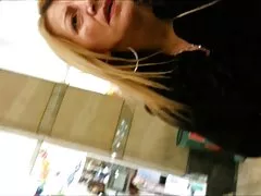 Hosszú lábú lány egy nagyon karcsú, szeretne megjelenni a casting, erotikus, felvételi iskola különleges ügynök aranyos, ez a fickó azonnal értékelni a test szép. Miután válaszolt a kérdésekre, intim, babák, könnyen peeling a mennyezet, kezdve puha tapintású ujját maszturbálni repedések már rövidre. A kutya közel, hogy a don ' t zavarja, hogy orgazmus, ő sietett, hogy a stroke punci. Ezután egy jótékonysági Crawford fordult kollégájához . . apalánya sex és tartsa a rák, mint egy módja annak, hogy tönkre,. .