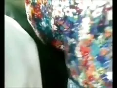 Kapcsolja be a kamerát a telefonon, a férfi közeledett egy lányhoz, aki ismeri az érdekes tippeket, egy pornó film velük a pov-ban. Lányok, ez egy ötlet az izgalom, kezdett szalag élelmiszer ötletek előtt cél. Miután teljesen meztelen babák ugráltak az ágyon azzal a apa lánya szex ingyen nővel, kellemes szopást adott neki. Bemelegítés után orális, kislány a helyzet a négy lábát a kedvenc, hogy a kutya kényelmes helyzetben lovagolni hüvelyi nedvesség, amíg cum végső cum a fanszőrzet az ő.